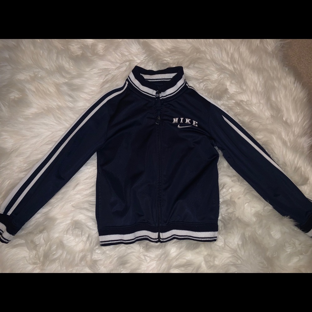 Nike Jacket - Picture 2 of 3